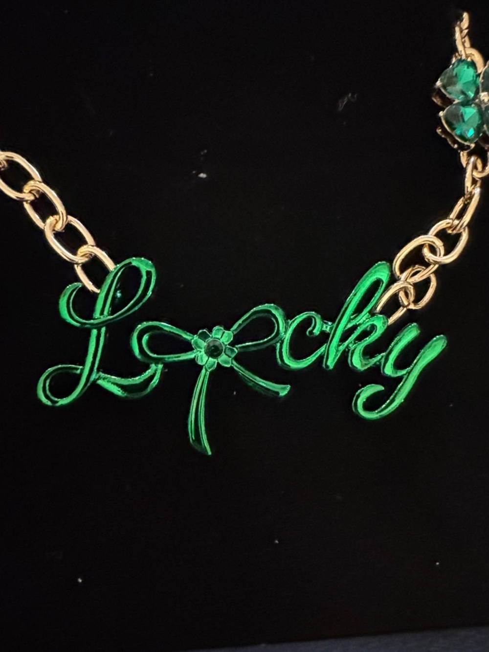 Betsey Johnson Jewelry Women's Paddy's Princess Lucky Bib Necklace - Picture 7 of 7